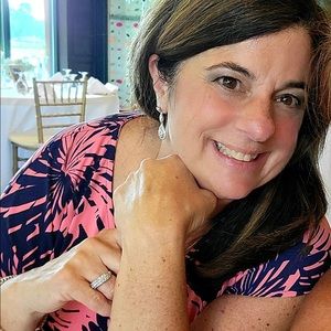 Meet your Posher, Paula